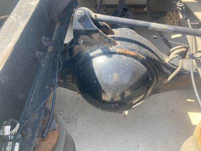 Meritor MR2014X Rear Axle Housing for a Volvo VNL