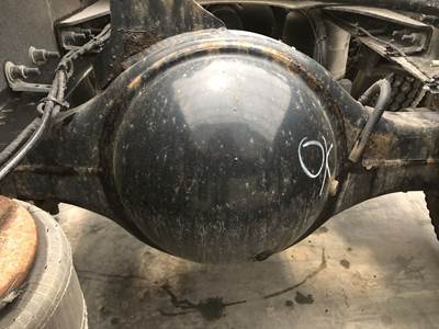 Meritor MR2014X Rear Axle Housing for a Mack Cxu