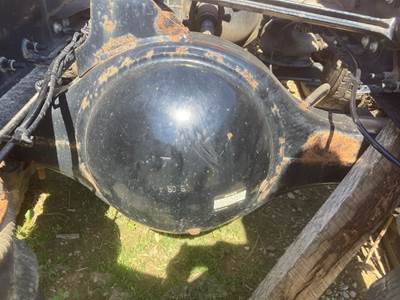 Meritor MR2014X Rear Axle Housing for a Volvo VNL