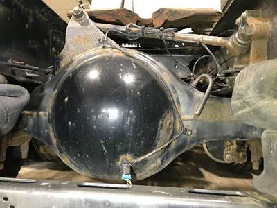 Meritor MR2014X Rear Axle Housing for a Volvo VNL