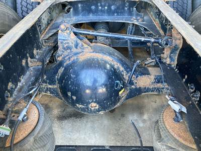 Meritor MR2014X Rear Axle Housing for a Mack Cxu