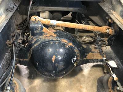 Meritor MR2014X Rear Axle Housing for a Mack Cxu