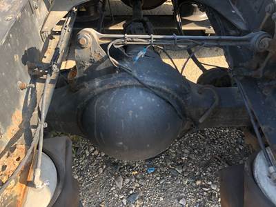 Meritor MR2014X Rear Axle Housing for a Volvo VNL