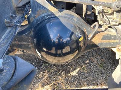Meritor MR2014X Rear Axle Housing for a Mack Cxu
