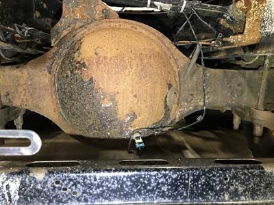 Meritor MR2014X Rear Axle Housing for a Volvo VNL