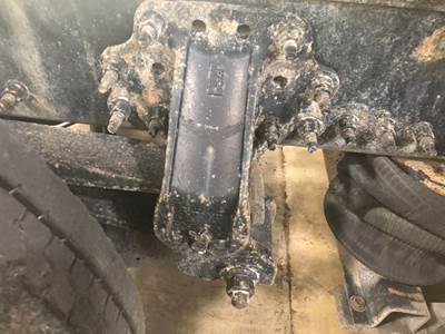 Meritor MR2014X Rear Axle Housing for a Volvo VNL