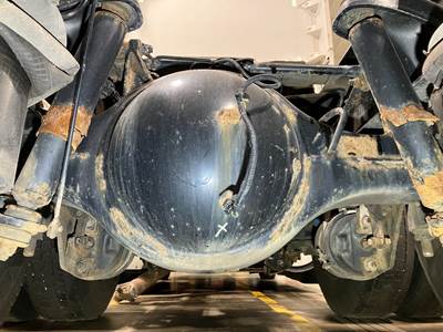 Meritor MR2014X Rear Axle Housing for a Kenworth T680