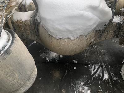 Meritor MR2014X Rear Axle Housing for a Freightliner Cascadia