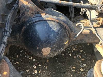 Meritor MR2014X Rear Axle Housing for a Mack Cxu