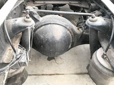 Meritor MR2014X Rear Axle Housing for a Peterbilt 579