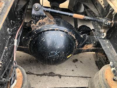 Meritor MR2014X Rear Axle Housing for a Mack Cxu