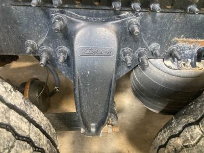 Meritor MR2014X Rear Axle Housing for a Freightliner Cascadia