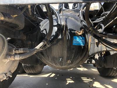 Meritor MR2014X Rear Axle Housing for a Kenworth T680