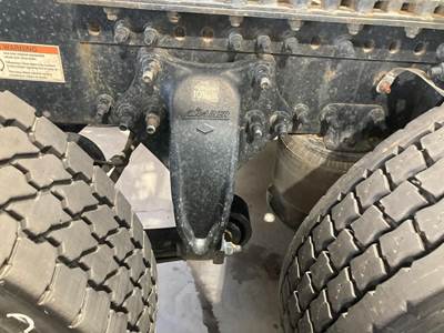 Meritor MR2014X Rear Axle Housing for a Freightliner Cascadia