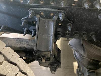 Meritor MR2014X Rear Axle Housing for a Volvo VNL