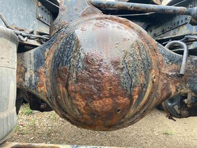 Meritor MR2014X Rear Axle Housing for a Volvo VNL