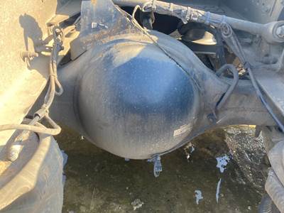 Meritor MR2014X Rear Axle Housing for a Volvo VNL