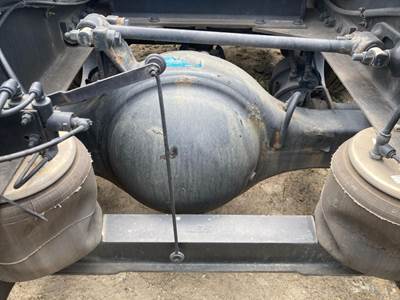 Meritor MR2014X Rear Axle Housing for a Peterbilt 579