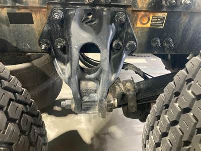 Meritor MR2014X Rear Axle Housing for a Peterbilt 579