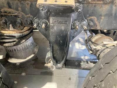 Meritor MR2014X Rear Axle Housing for a Freightliner Cascadia