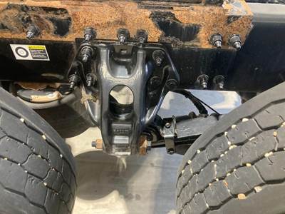 Meritor MR2014X Rear Axle Housing for a Peterbilt 579