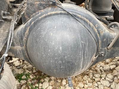 Meritor MR2014X Rear Axle Housing for a Volvo VNL