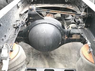 Meritor MR2014X Rear Axle Housing for a Mack Cxu
