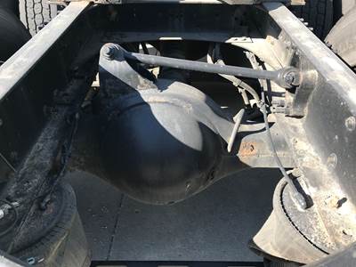 Meritor MR2014X Rear Axle Housing for a Volvo VNL