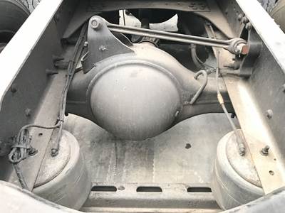 Meritor MR2014X Rear Axle Housing for a Volvo VNL