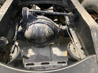 Meritor MR2014X Rear Axle Housing for a Volvo VNL