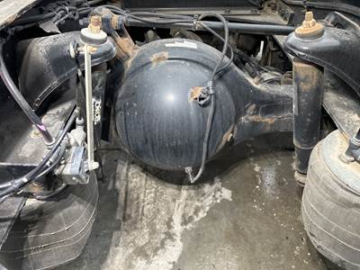 Meritor MR2014X Rear Axle Housing for a Peterbilt 389