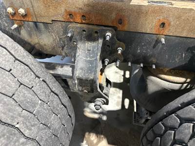 Meritor MR2014X Rear Axle Housing for a Volvo VNL