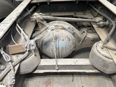 Meritor MR2014X Rear Axle Housing for a Kenworth T680