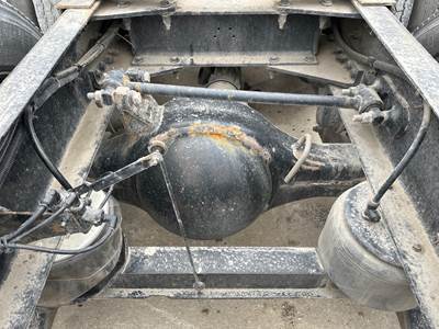 Meritor MR2014X Rear Axle Housing for a Peterbilt 579