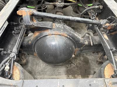 Meritor MR2014X Rear Axle Housing for a International LT