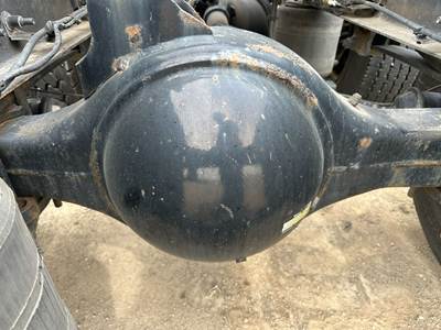 Meritor MR2014X Rear Axle Housing for a Volvo VNL