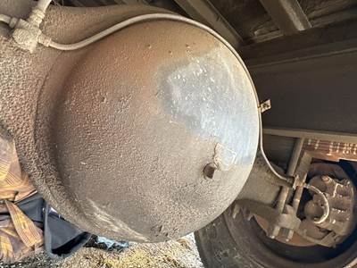 Meritor MS10113 Rear Axle Housing for a International 4700