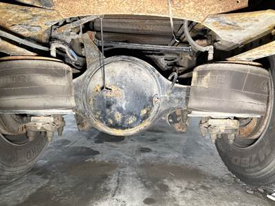 Meritor MS1714X Rear Axle Housing for a Freightliner M2 106