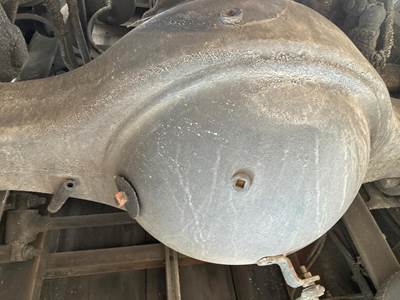 Meritor MS1714X Rear Axle Housing for a Freightliner M2 106