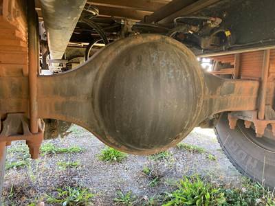 Meritor MS1914X Rear Axle Housing for a Hino 268