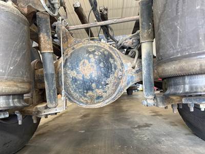 Meritor MS2114X Rear Axle Housing for a Ford F750