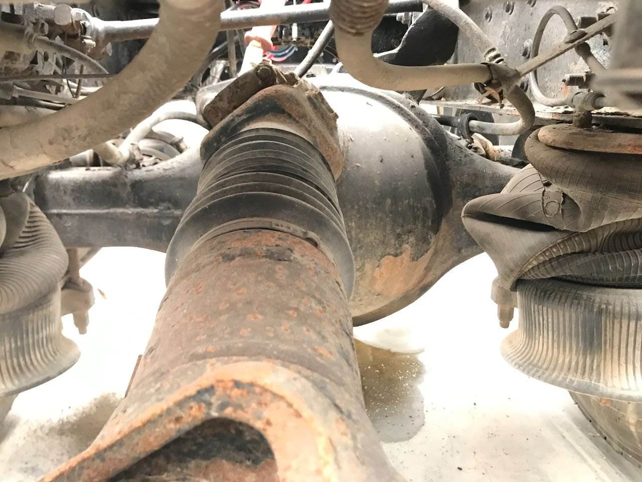 2004 Meritor RD20145 Rear Axle Housing for a International 9400 For