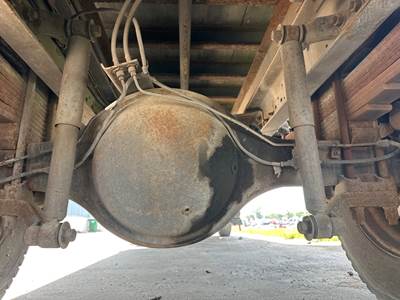 Meritor RR17145 Rear Axle Housing for a Ford F650