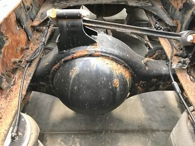 Meritor RR20145 Rear Axle Housing for a Volvo VNL