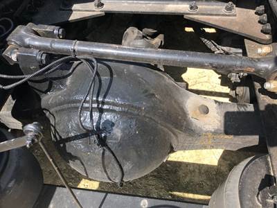 Meritor RR20145 Rear Axle Housing for a Peterbilt 379