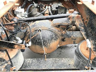 Meritor RR20145 Rear Axle Housing for a International 9200