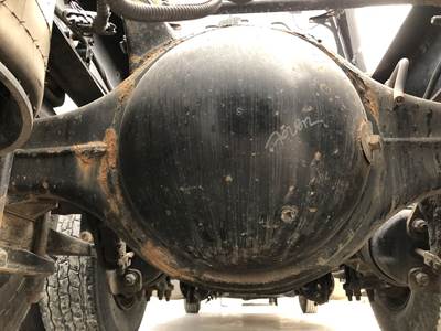 Meritor RR20145 Rear Axle Housing for a Freightliner Cascadia