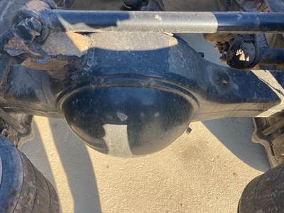 Meritor RR20145 Rear Axle Housing for a Freightliner FL112