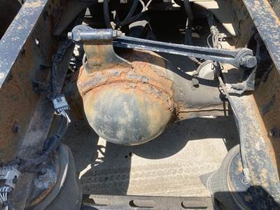 Meritor RR20145 Rear Axle Housing for a Volvo VNL