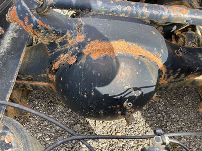 Meritor RR20145 Rear Axle Housing for a Freightliner FLD120